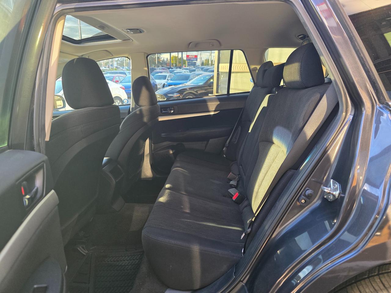 2013 Subaru Outback 2.5i Touring Package Sunroof | Heated Seats | Power Seats | Bluetooth Photo