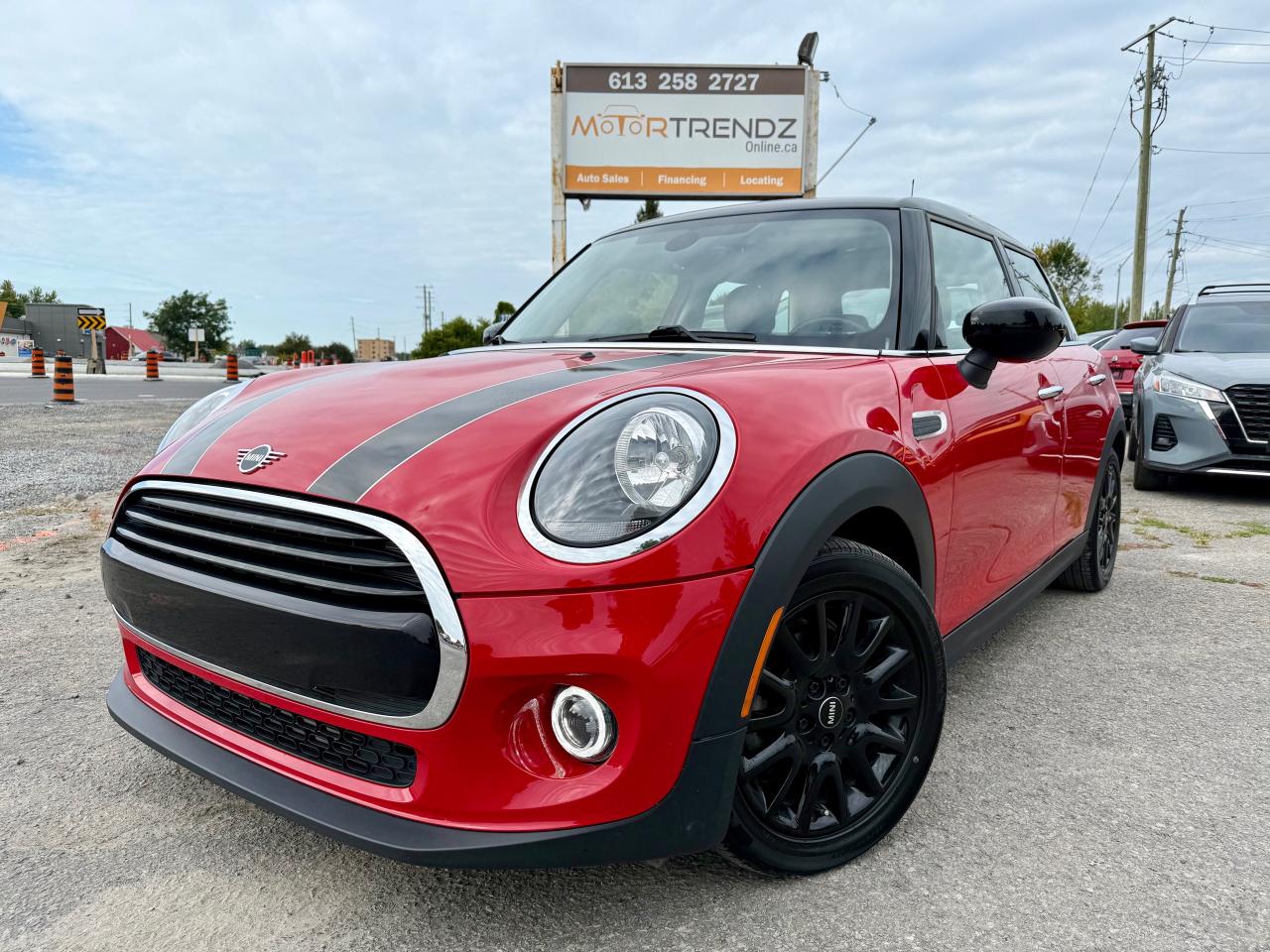 Used 2021 MINI 5 Door Cooper 6-Speed Manual! Sunroof! Leather! for sale in Kemptville, ON