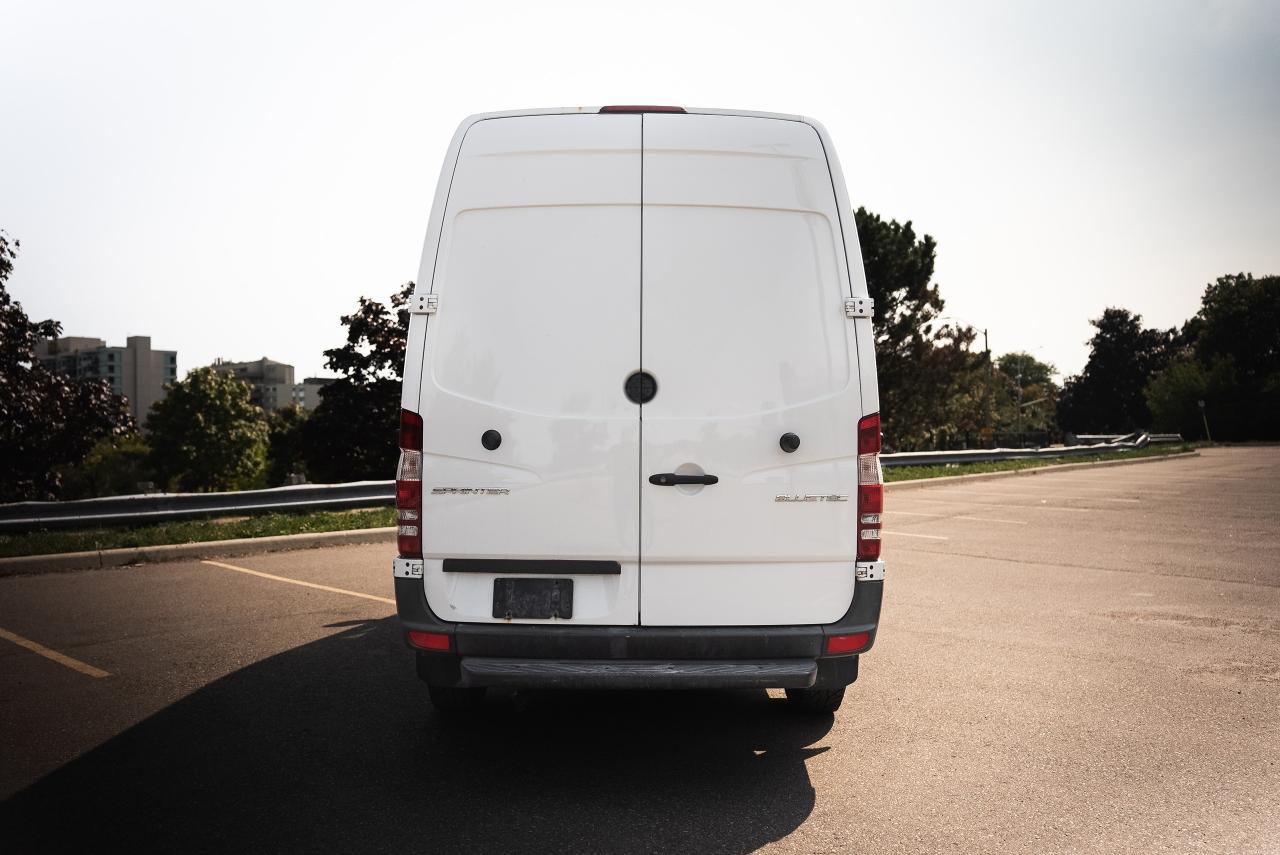 2016 Mercedes-Benz Sprinter Crew - Photo #5