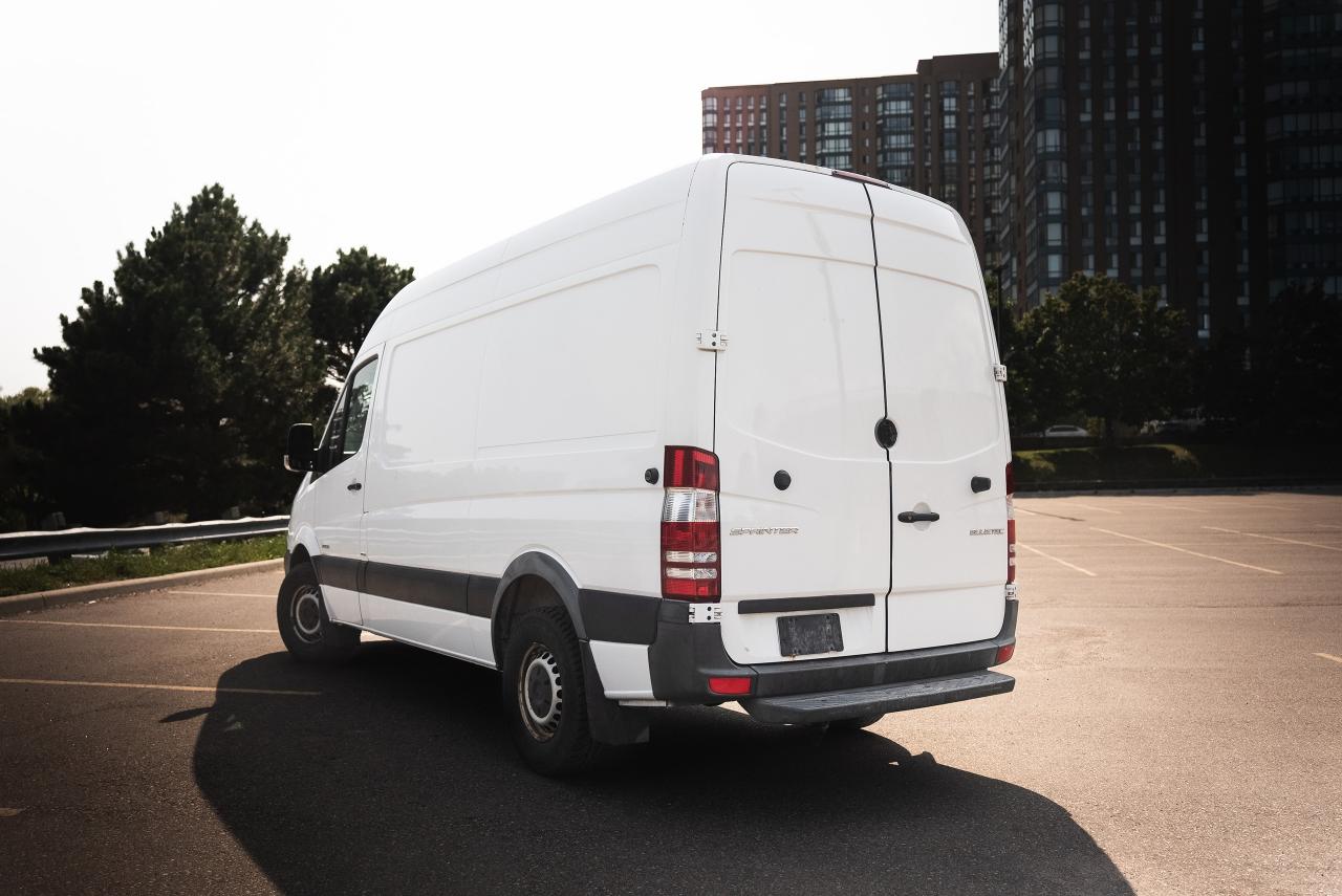 2016 Mercedes-Benz Sprinter Crew - Photo #6
