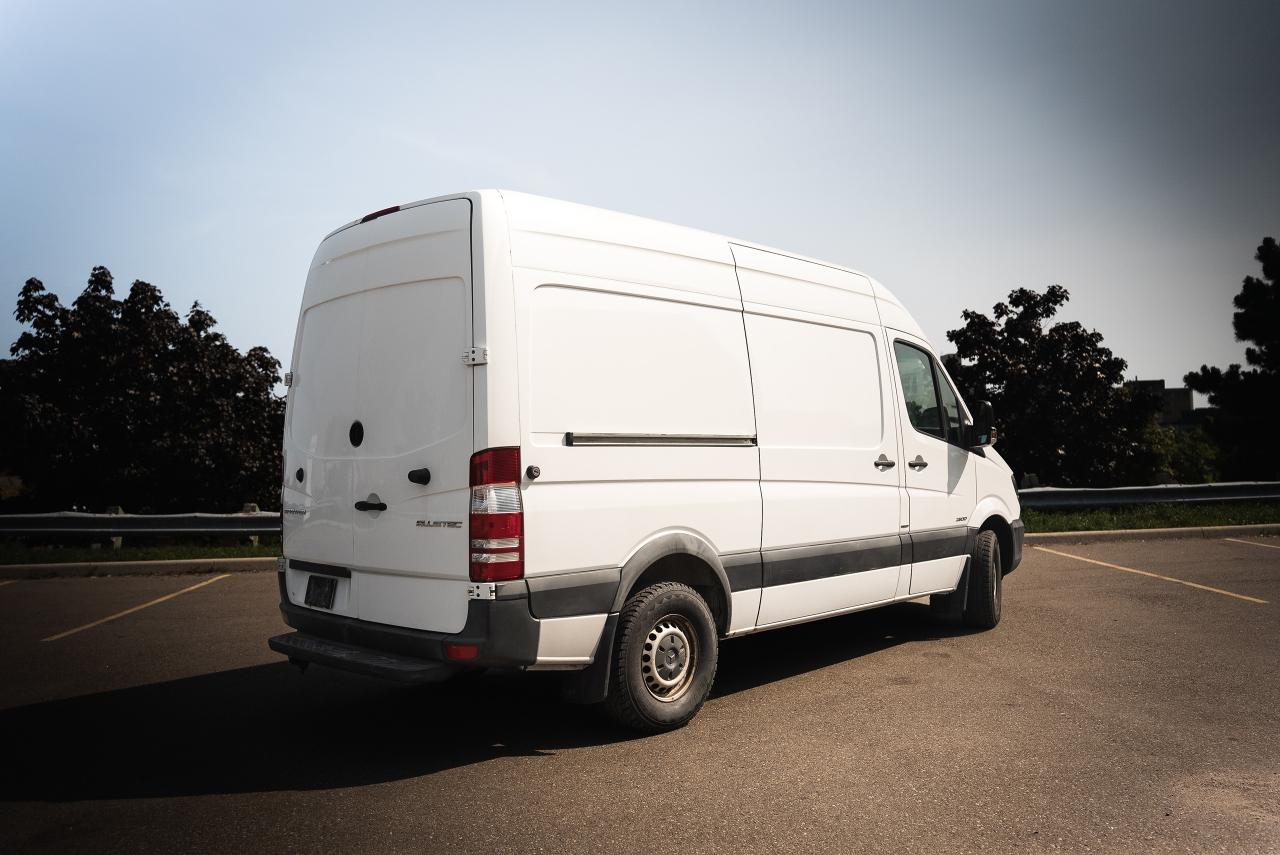 2016 Mercedes-Benz Sprinter Crew - Photo #4