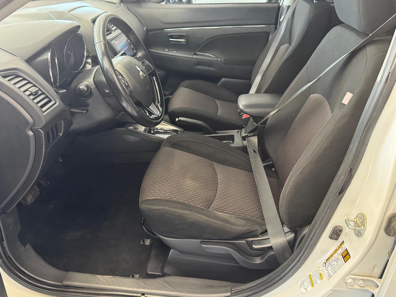 2018 Mitsubishi RVR SE AWC+New Tires+Camera+Heated Seats+Clean Carfax Photo21