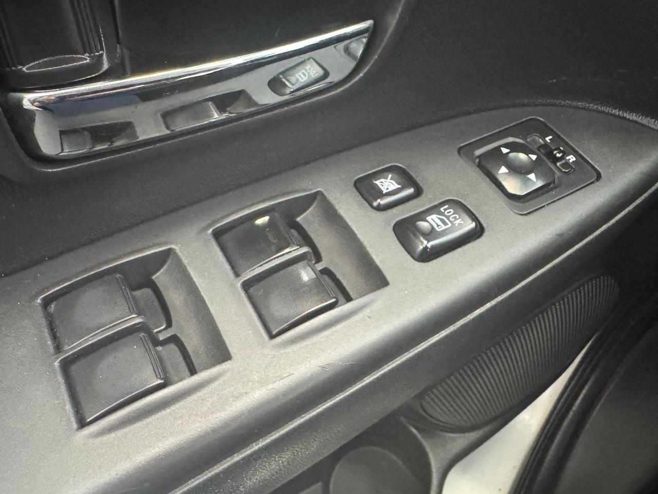 2018 Mitsubishi RVR SE AWC+New Tires+Camera+Heated Seats+Clean Carfax - Photo #43