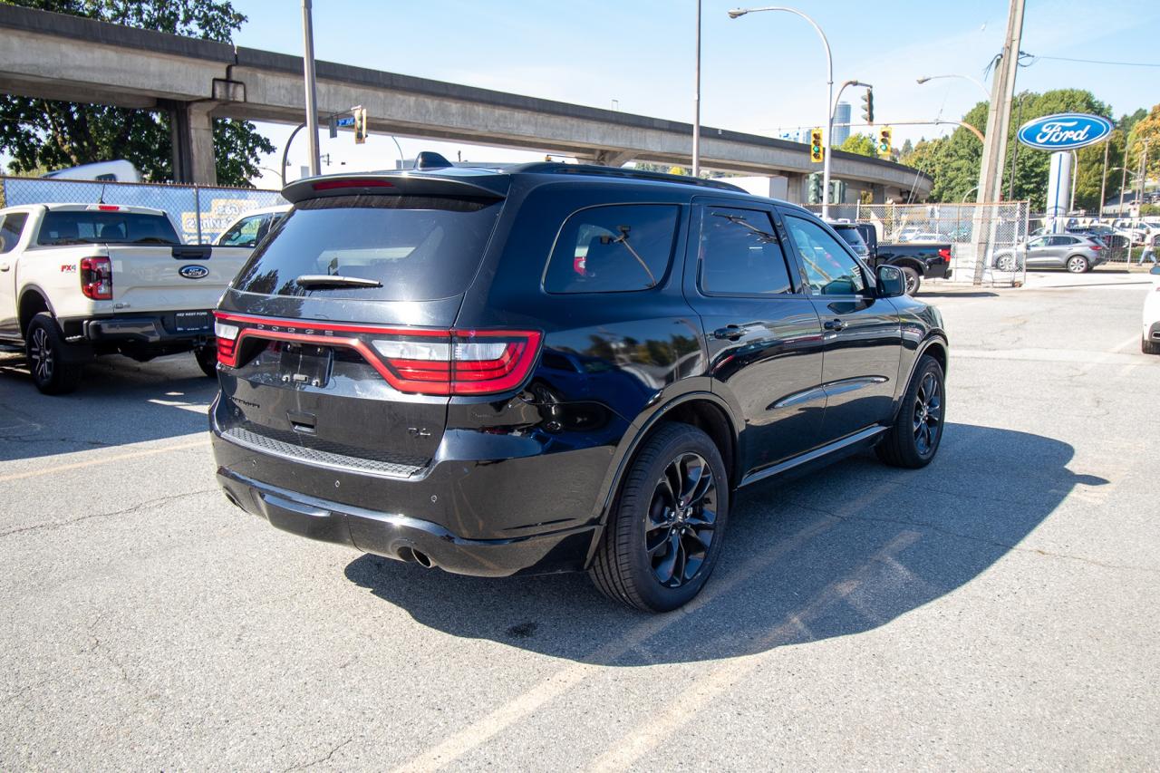 2023 Dodge Durango R/T AWD Photo5
