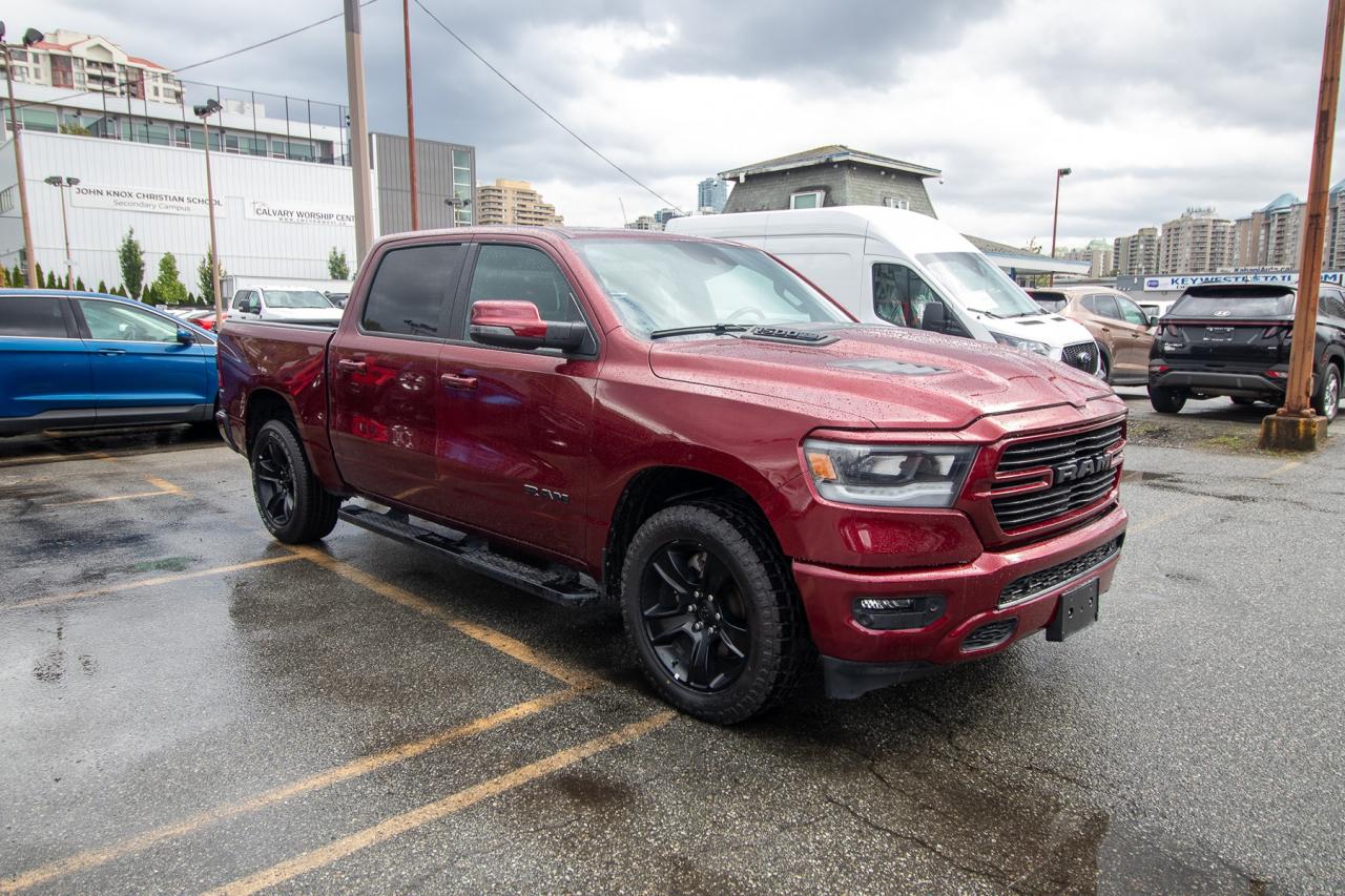 2023 RAM 1500 SPORT 4X4 CREW CAB 5'7" BOX Photo4