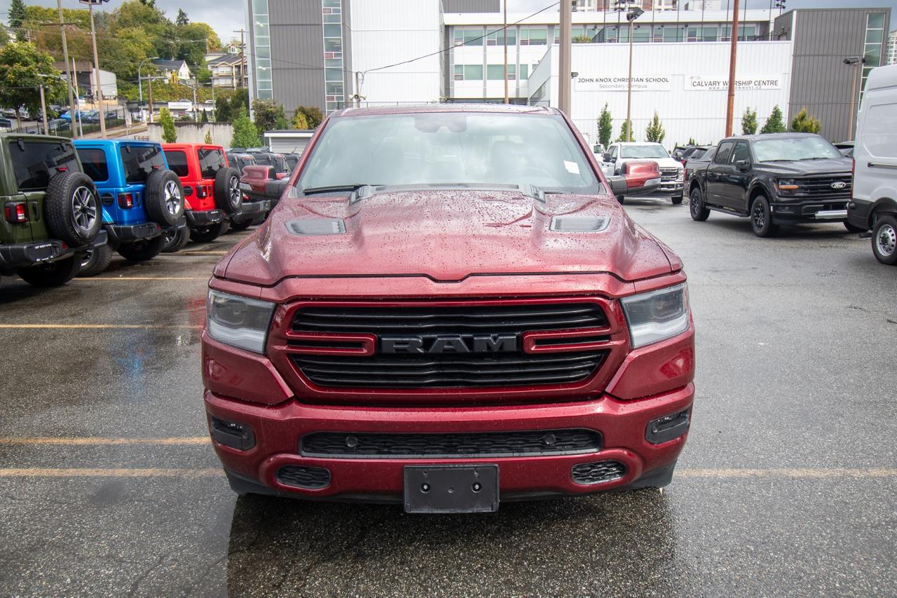 2023 RAM 1500 SPORT 4X4 CREW CAB 5'7" BOX Photo3