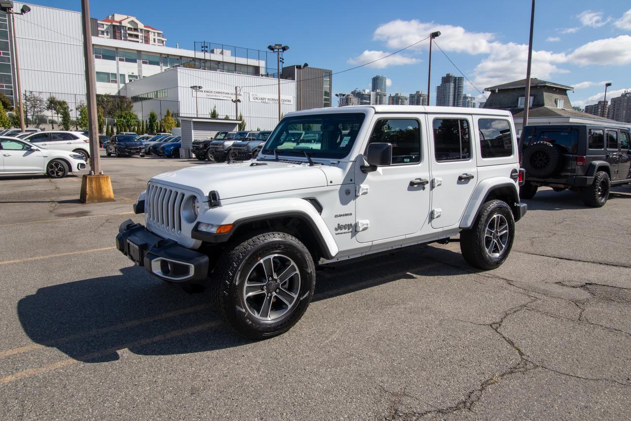 2023 Jeep Wrangler Sahara 4 Door 4x4 Photo2