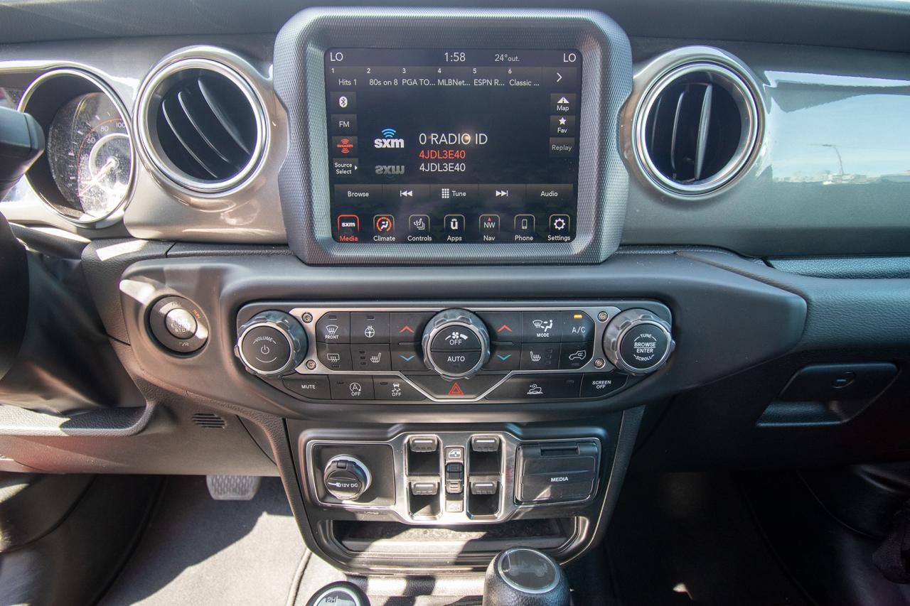 2023 Jeep Wrangler Sahara Photo5