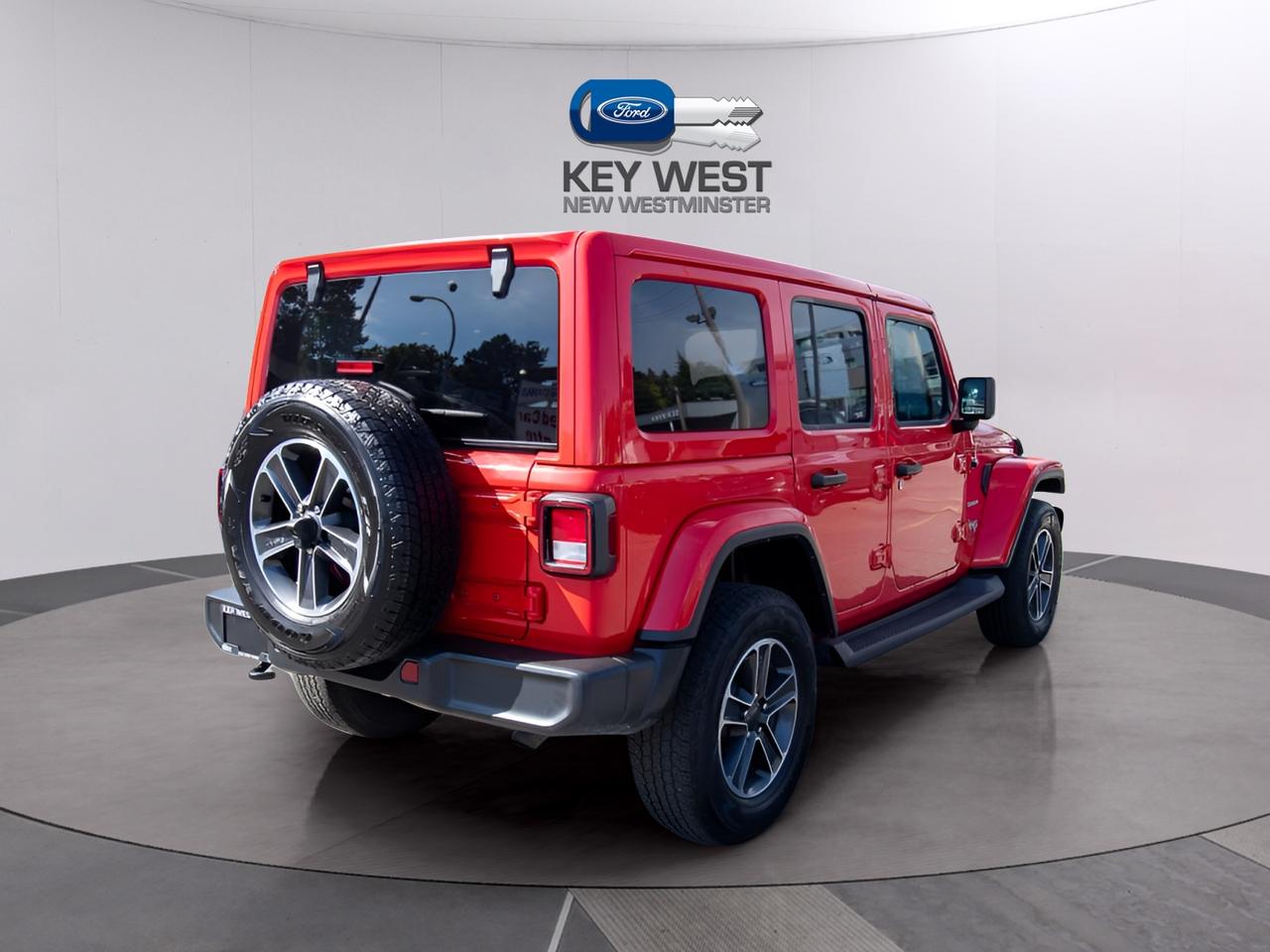 2023 Jeep Wrangler Sahara Photo4