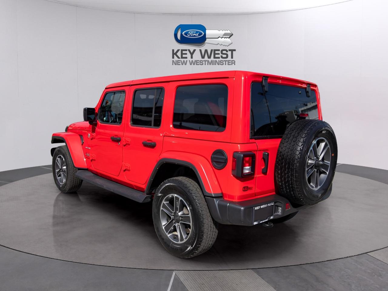 2023 Jeep Wrangler Sahara Photo2