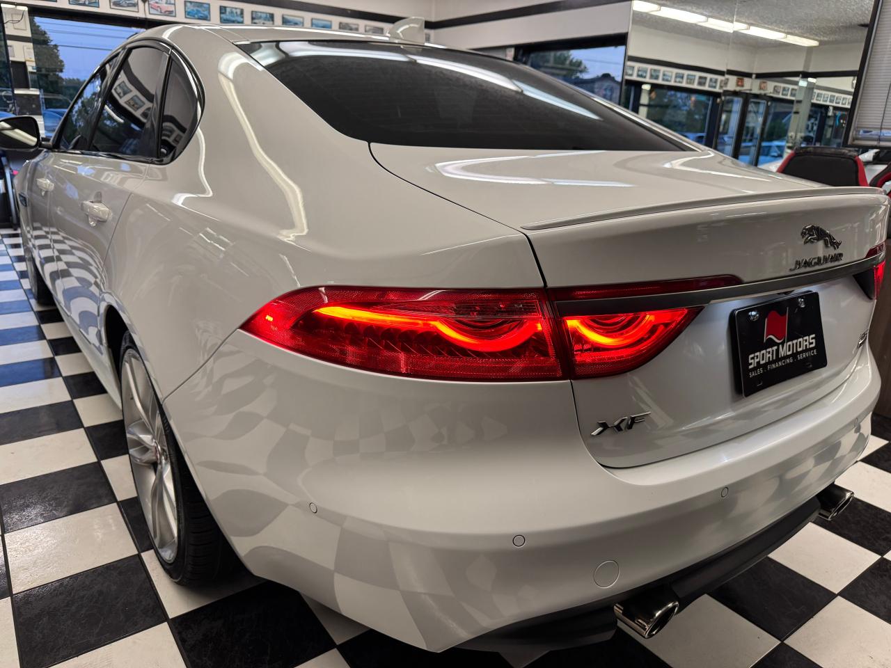 2017 Jaguar XF 35t R-Sport+Adaptive Cruise+Lane Keep+Cooled Leath Photo39