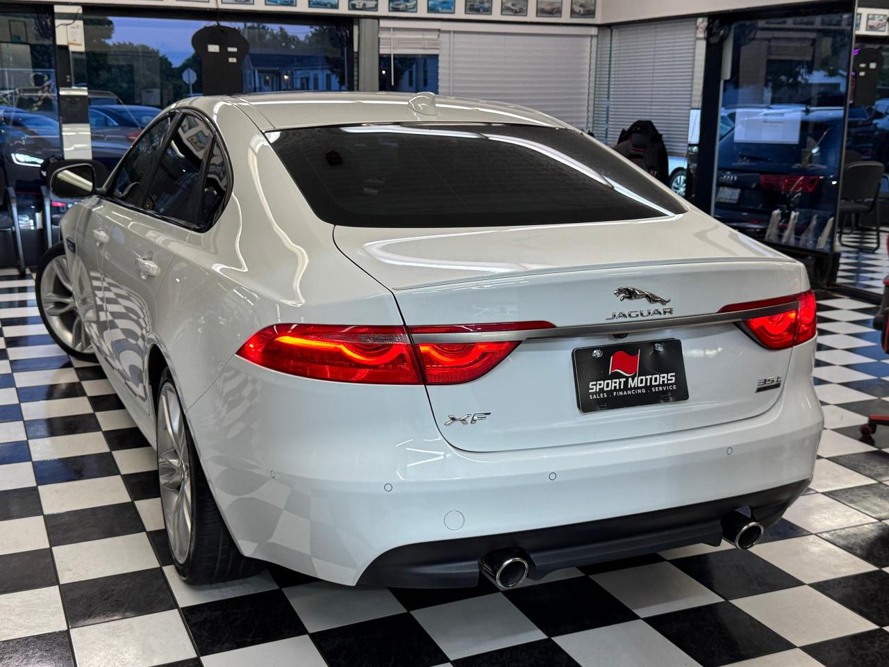 2017 Jaguar XF 35t R-Sport+Adaptive Cruise+Lane Keep+Cooled Leath Photo18