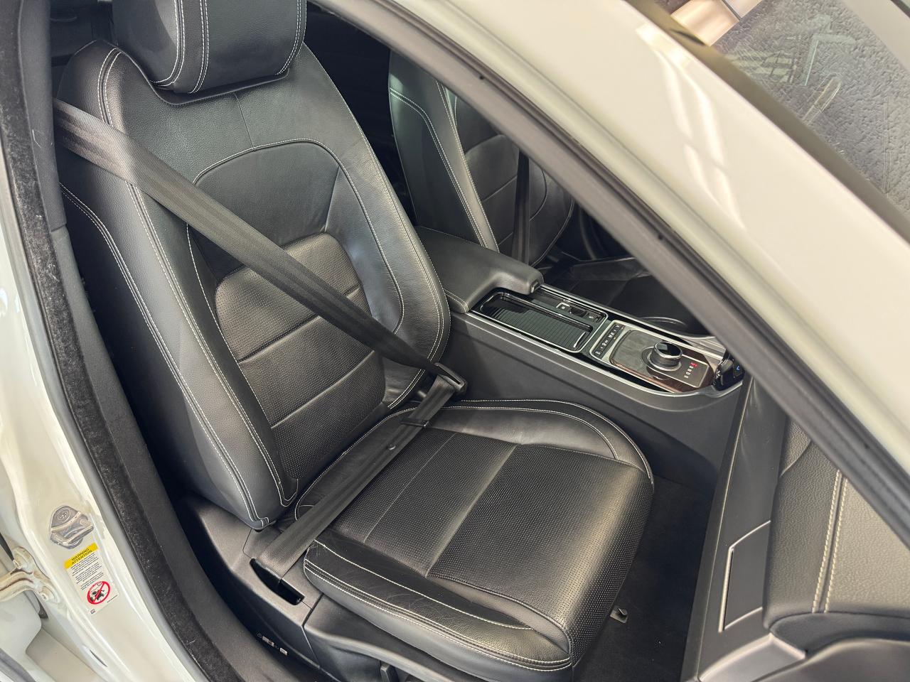 2017 Jaguar XF 35t R-Sport+Adaptive Cruise+Lane Keep+Cooled Leath - Photo #25