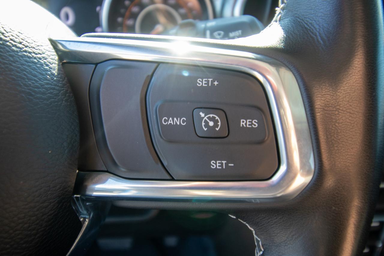 2023 Jeep Wrangler Sahara Photo5