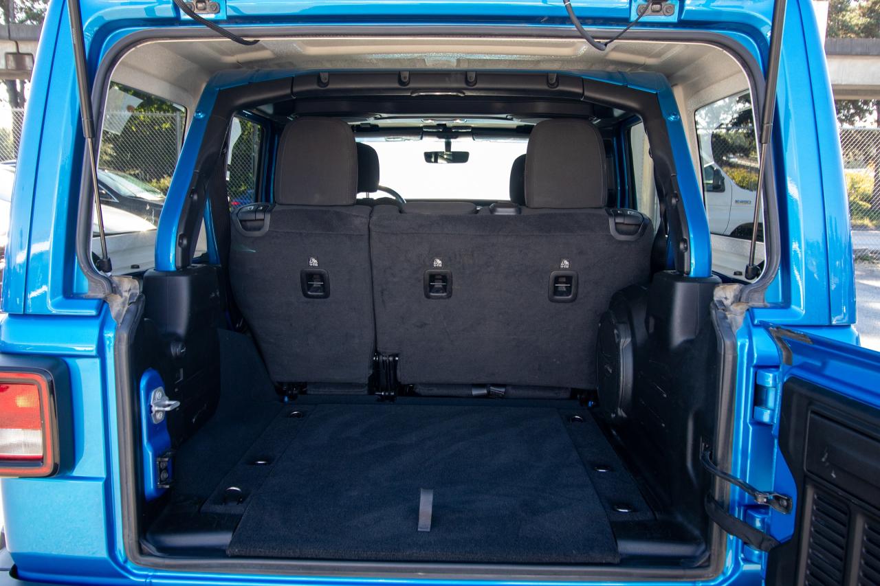 2023 Jeep Wrangler Sahara Photo5