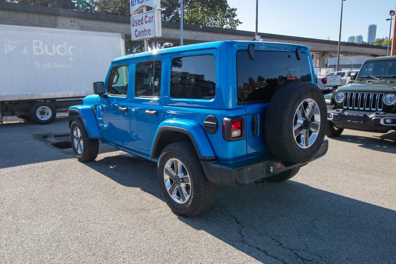 2023 Jeep Wrangler Sahara Photo5