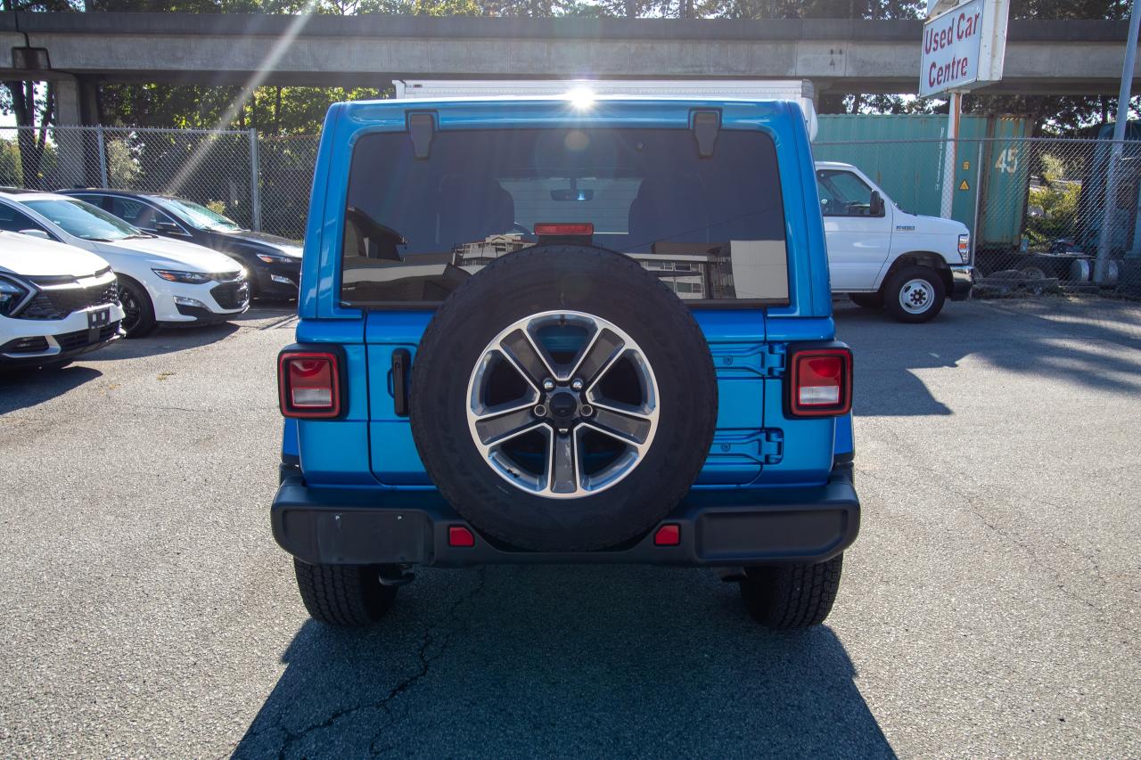 2023 Jeep Wrangler Sahara Photo5