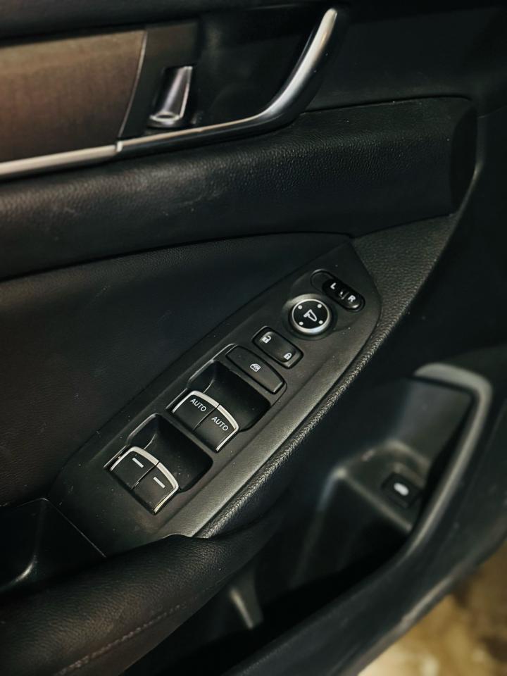 2020 Honda Accord LX - Photo #9