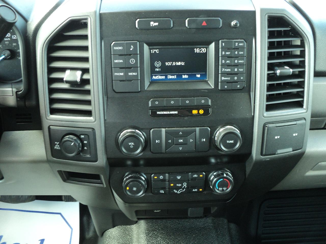 2019 Ford SUPER DUTY F-250 SRW XL SuperCab 4WD 6.2L8cyl Gas 8' Box BackUpCam - Photo #18