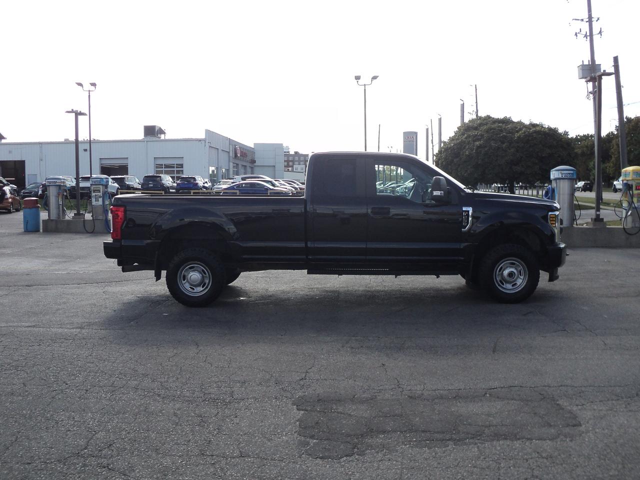 2019 Ford SUPER DUTY F-250 SRW XL SuperCab 4WD 6.2L8cyl Gas 8' Box BackUpCam - Photo #6