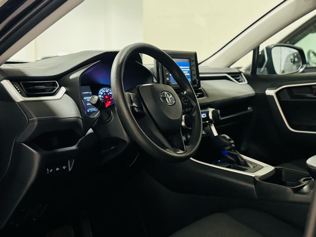 2019 Toyota RAV4 LE - Photo #8