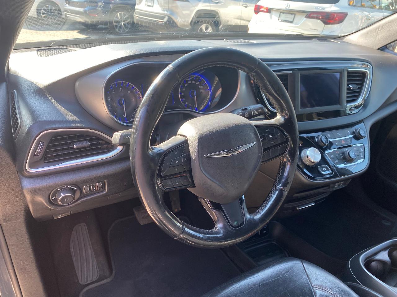 2019 Chrysler Pacifica Touring-L - Photo #37