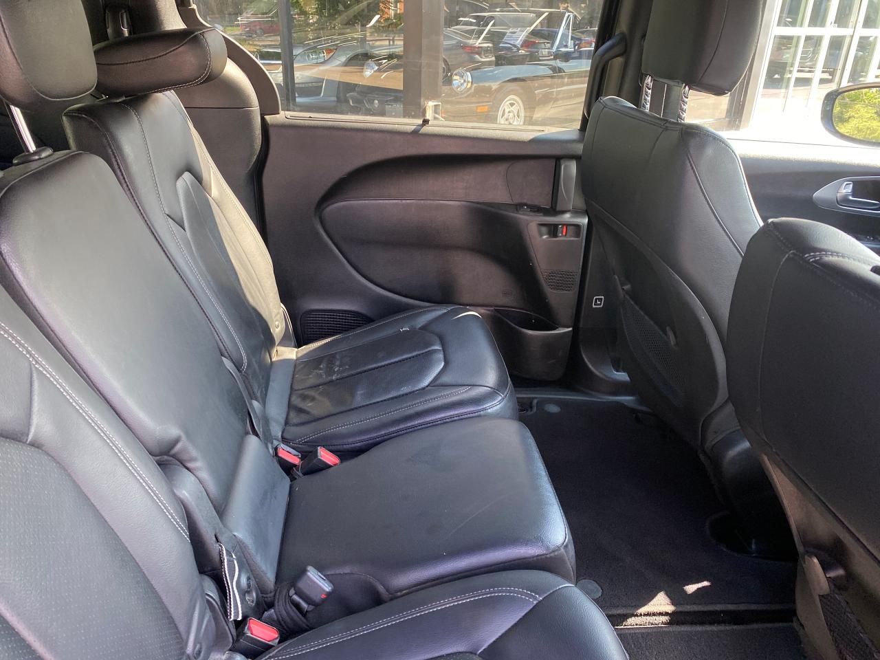 2019 Chrysler Pacifica Touring-L - Photo #24