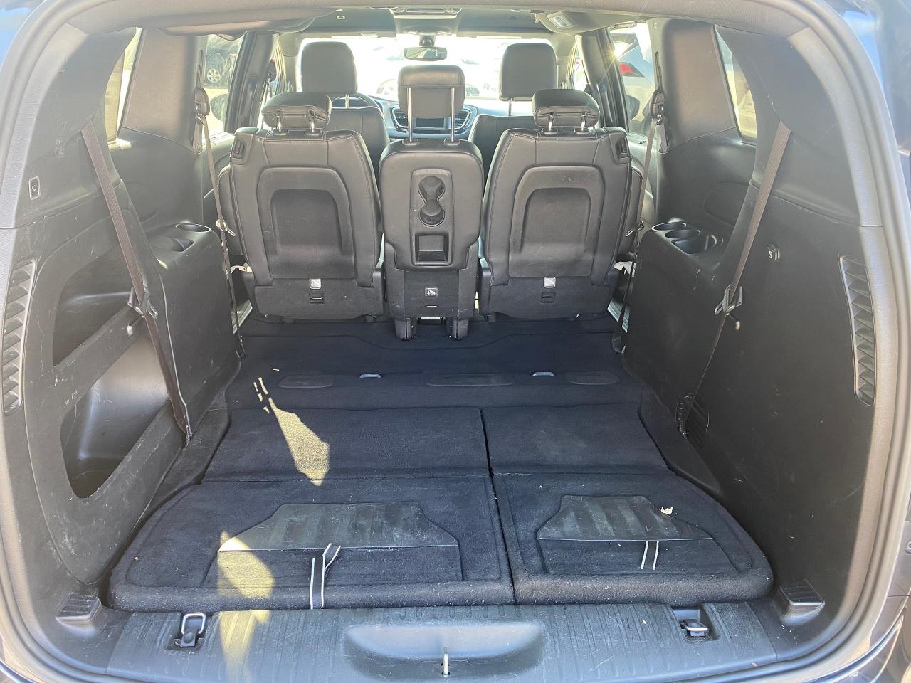 2019 Chrysler Pacifica Touring-L - Photo #10