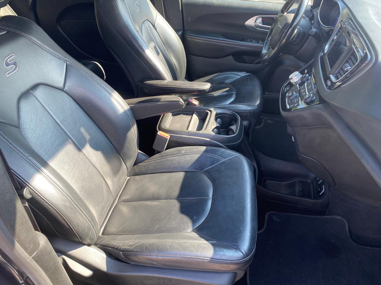 2019 Chrysler Pacifica Touring-L - Photo #28