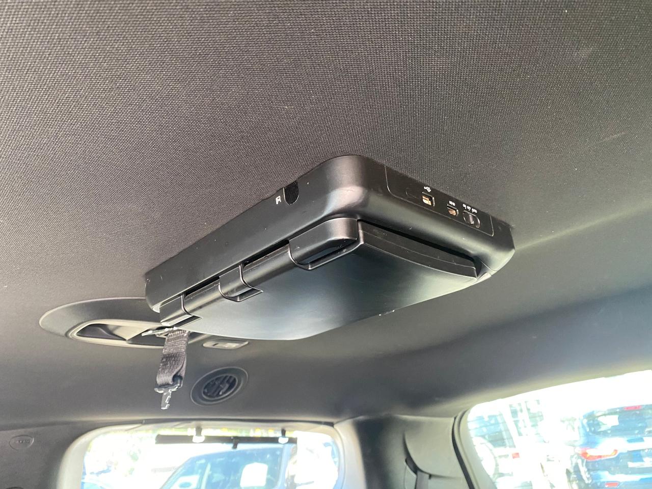 2019 Chrysler Pacifica Touring-L - Photo #21