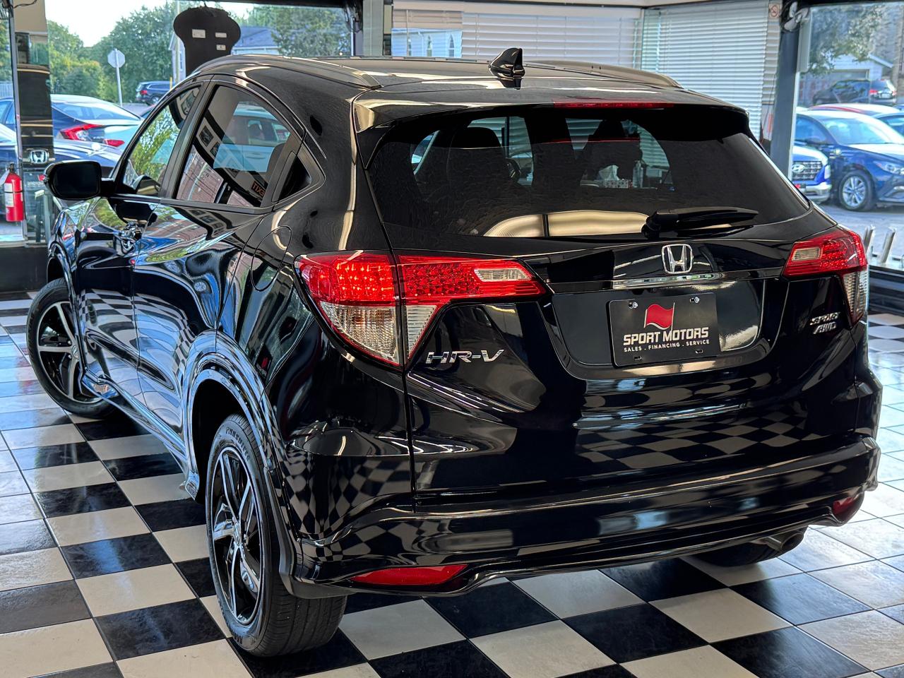2019 Honda HR-V Sport AWD+New Tires+Brakes+CLEAN CARFAX - Photo #16