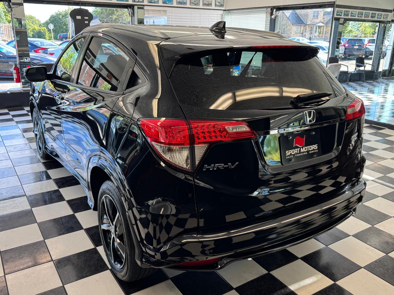 2019 Honda HR-V Sport AWD+New Tires+Brakes+CLEAN CARFAX - Photo #5