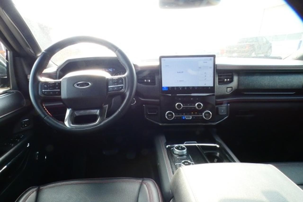2024 Ford Expedition Limited Max 4x4 w/H&C L, pano S/R, NAV, BUC, PRB - Photo #12
