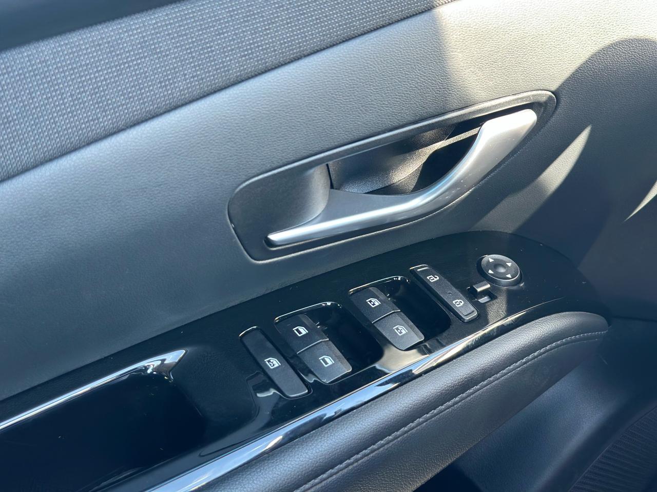 2023 Hyundai Tucson ULTIMATE PLUG IN AWD Photo5