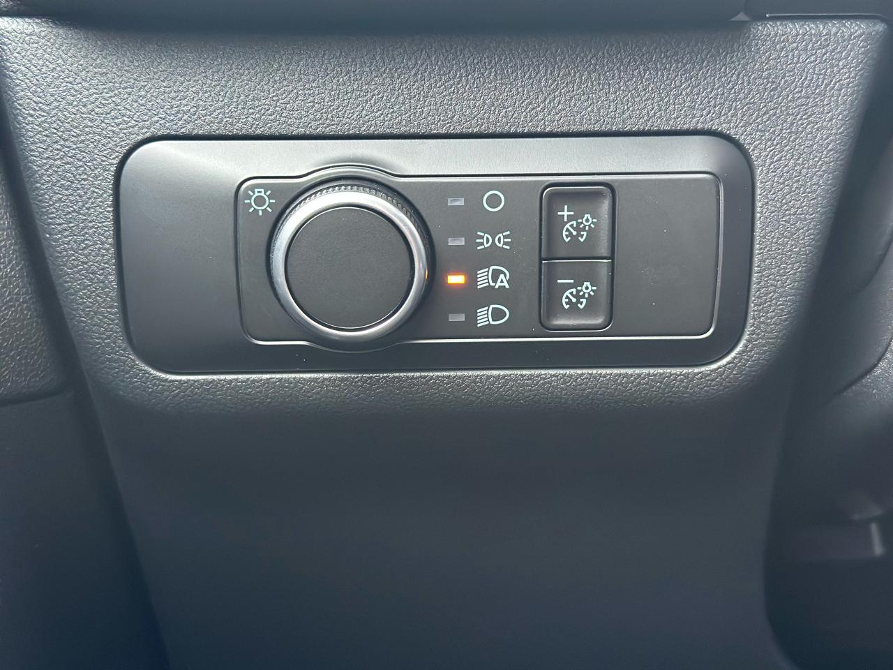 2025 Ford Escape Active AWD Photo5
