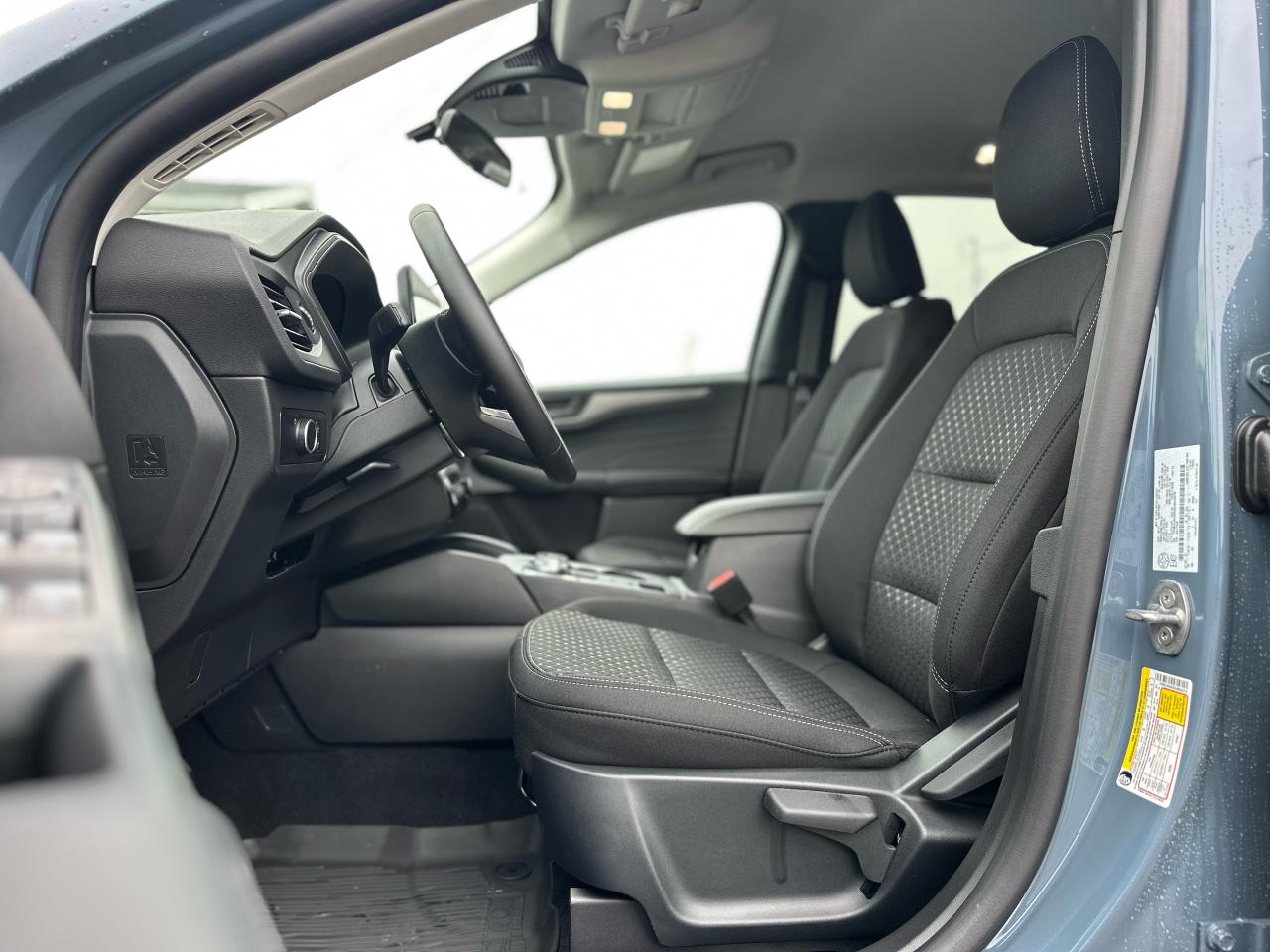 2025 Ford Escape Active AWD Photo5