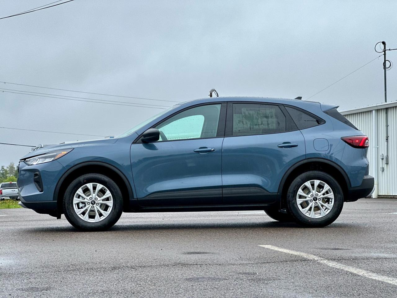2025 Ford Escape Active AWD Photo3