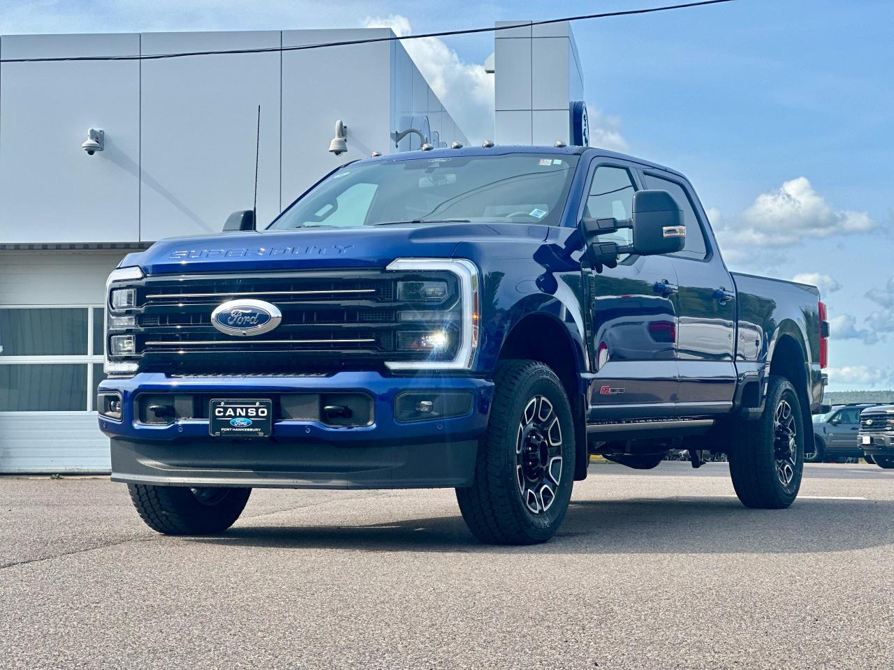 2026 Ford F-250 Super Duty SRW PLATINUM 4WD CREW CAB 6.75' BOX Photo2