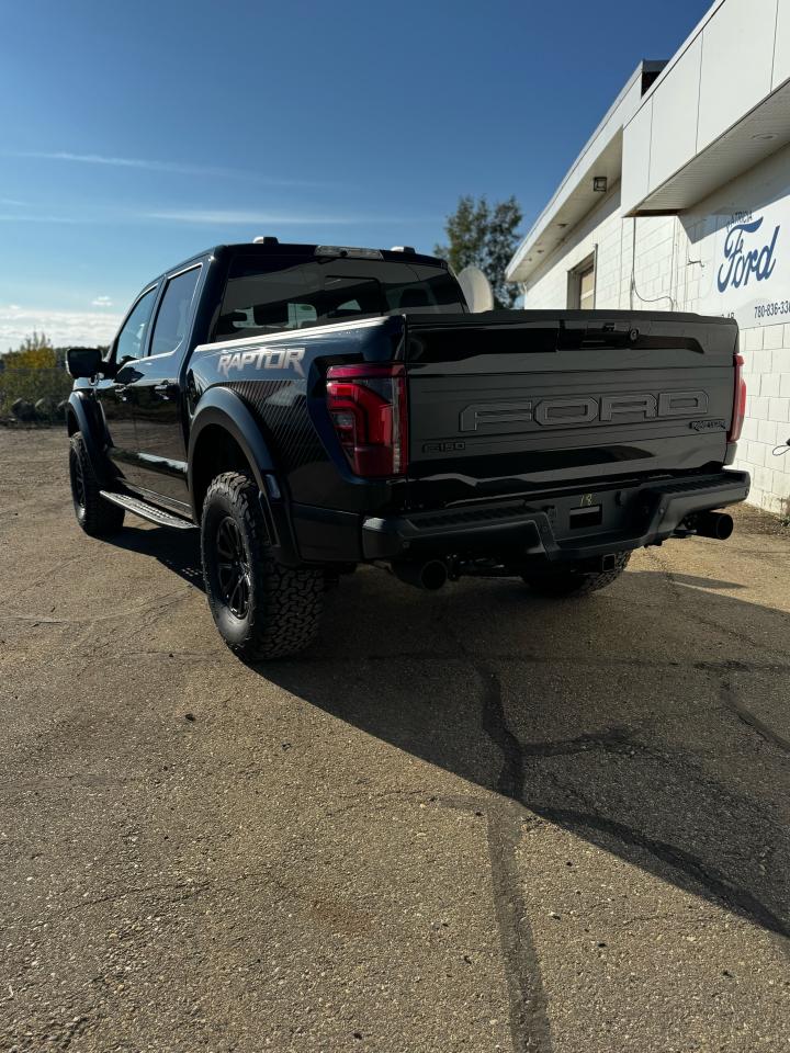 2025 Ford F-150 RAPTOR Photo3