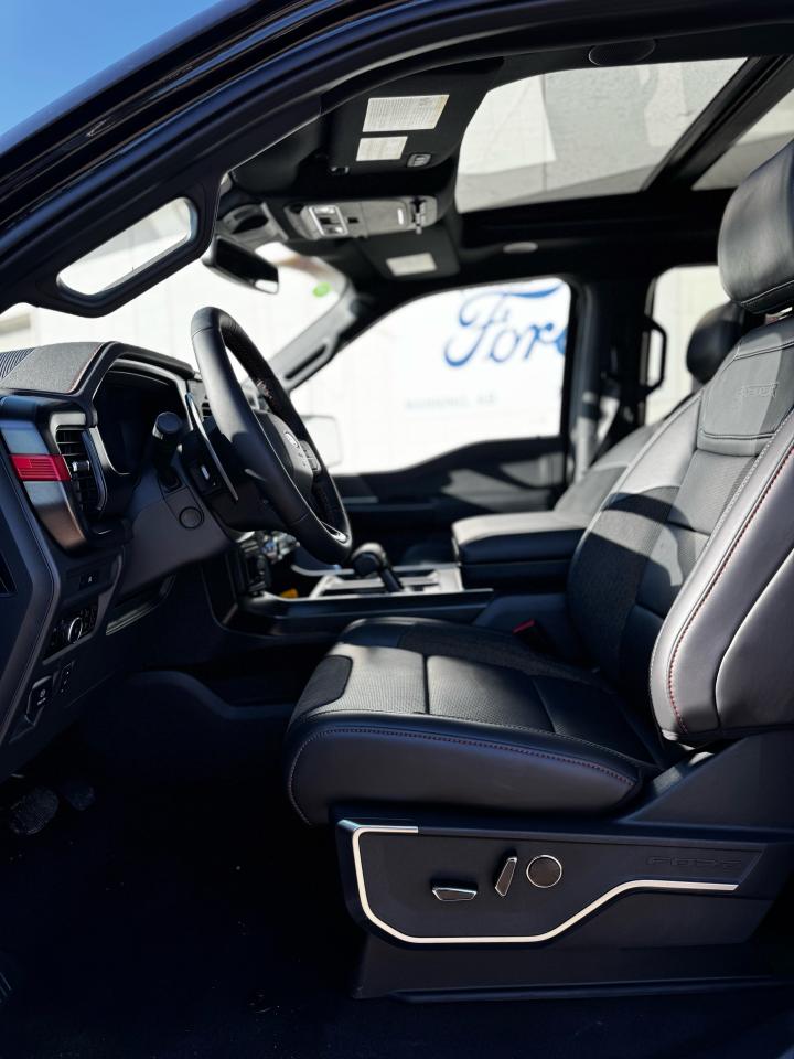 2025 Ford F-150 RAPTOR Photo5