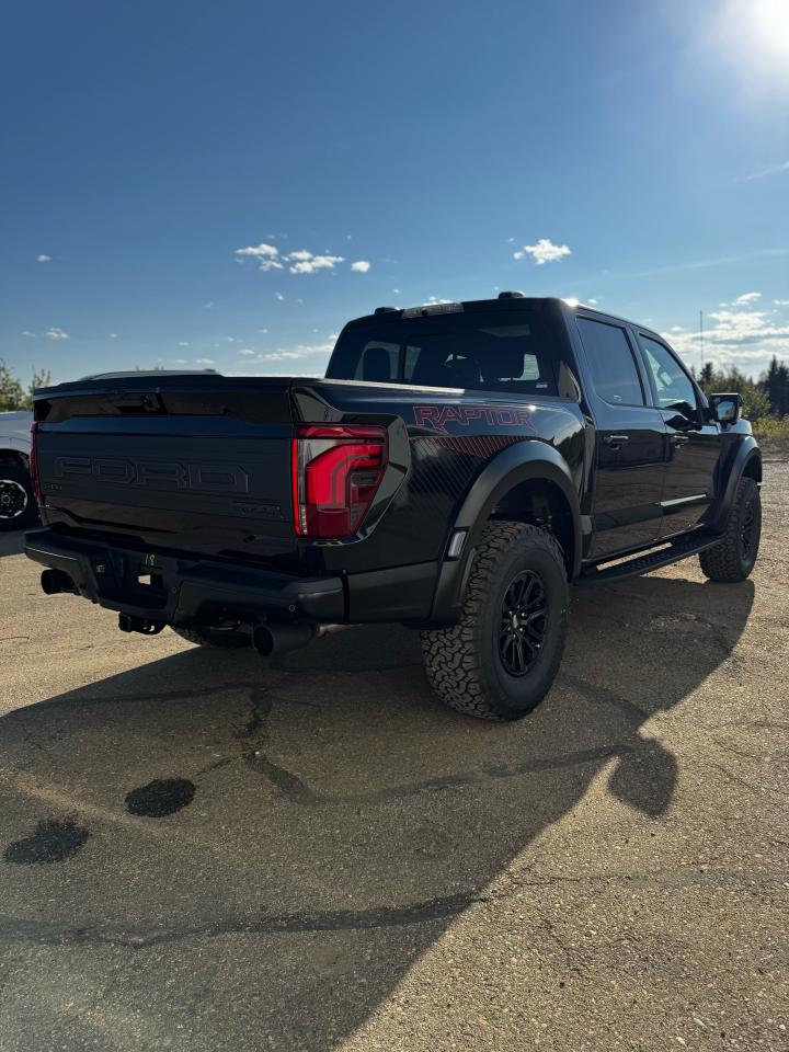 2025 Ford F-150 RAPTOR Photo
