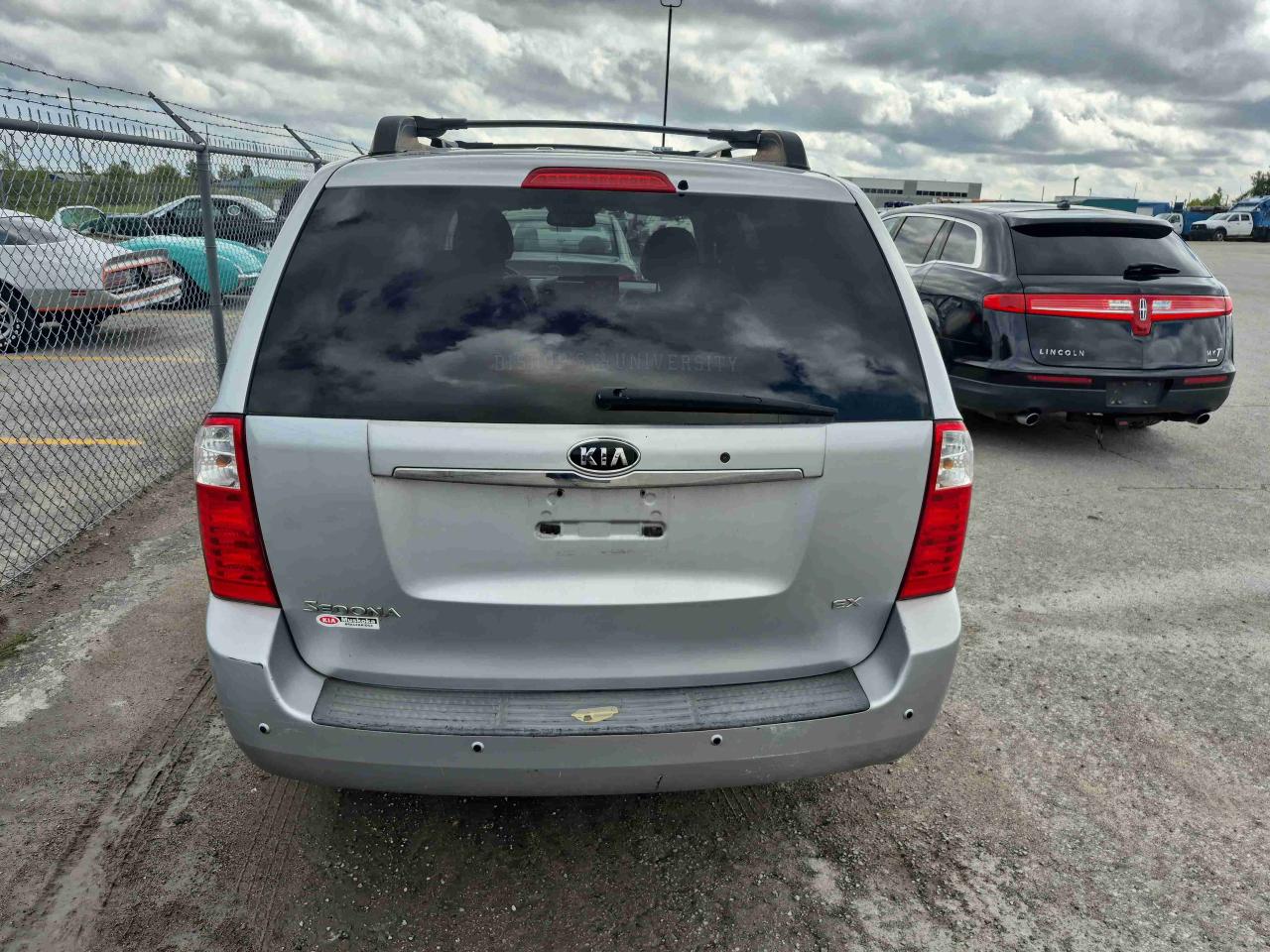 2006 Kia Sedona EX - Photo #5