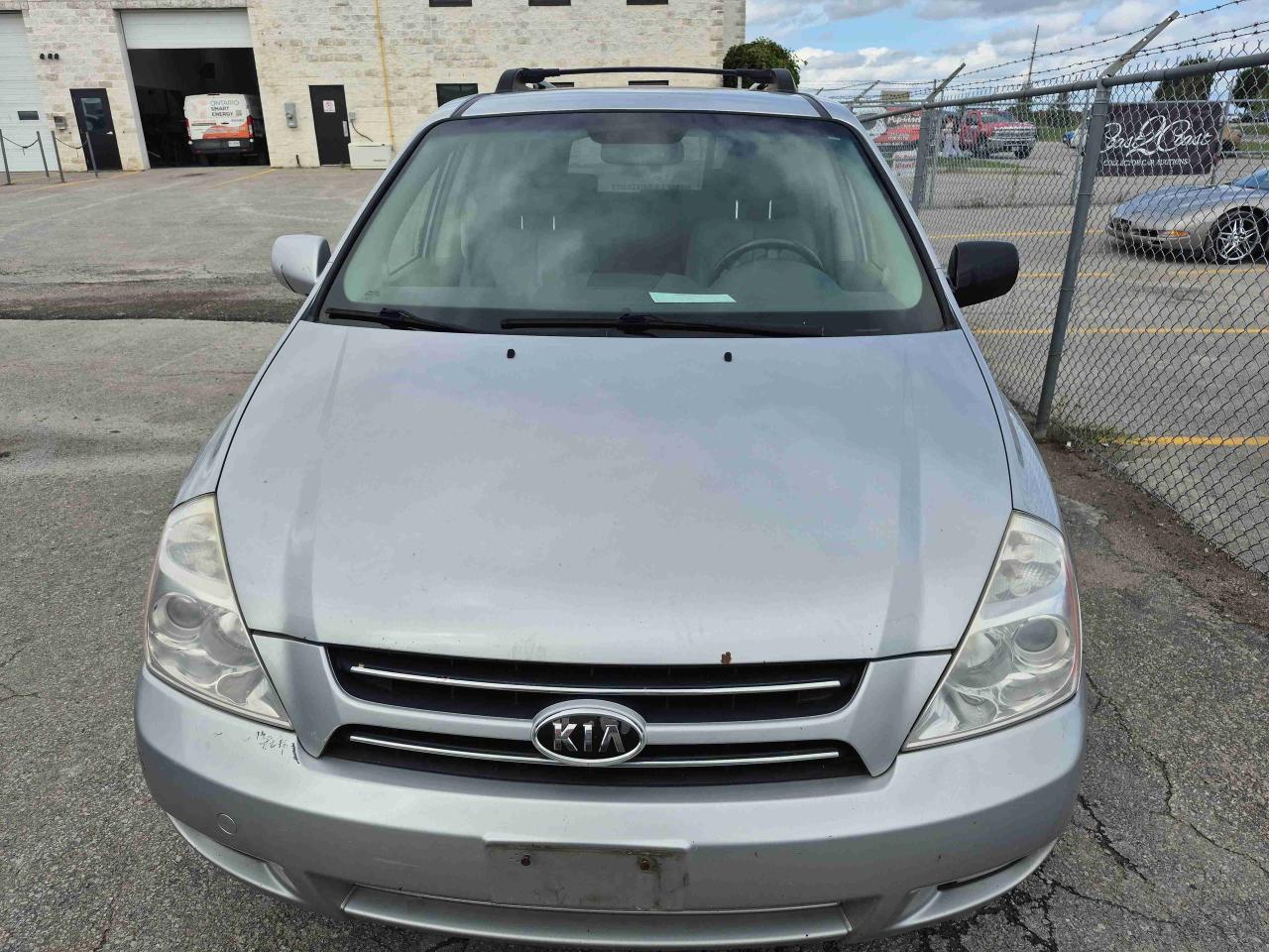 2006 Kia Sedona EX - Photo #2