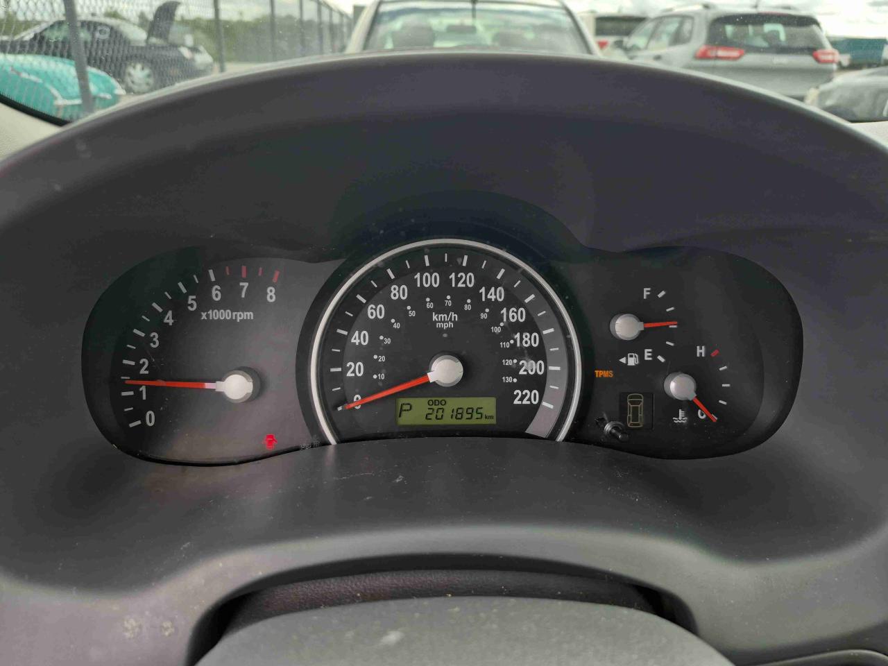 2006 Kia Sedona EX - Photo #9