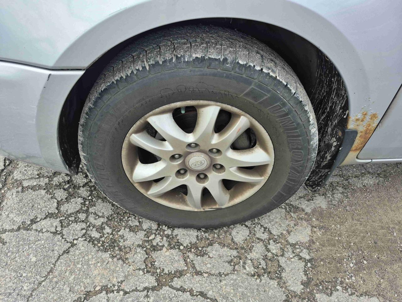 2006 Kia Sedona EX - Photo #17