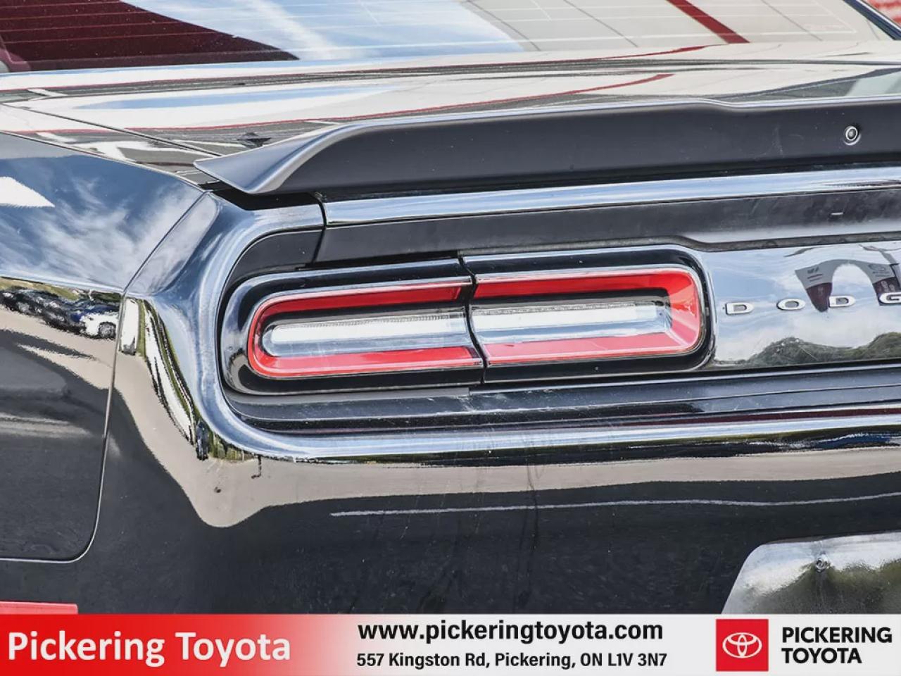 2023 Dodge Challenger R/T Photo3