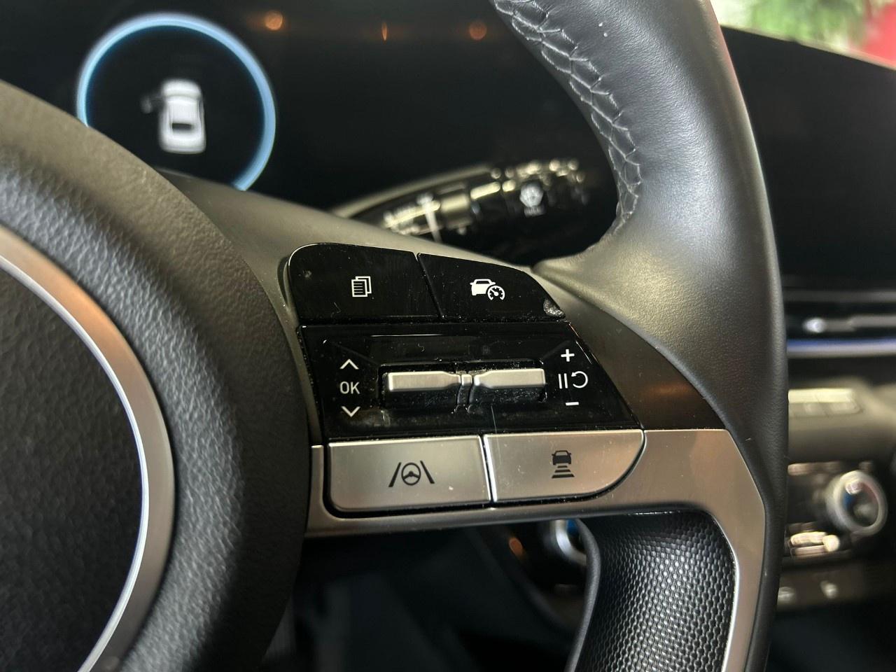 2025 Hyundai Elantra SEL Photo