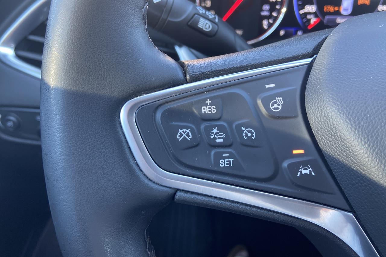 2023 Chevrolet Malibu 4dr Sdn 2LT Photo