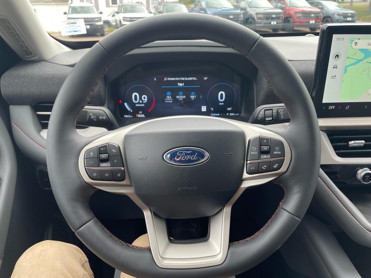 2025 Ford Explorer Active Photo5