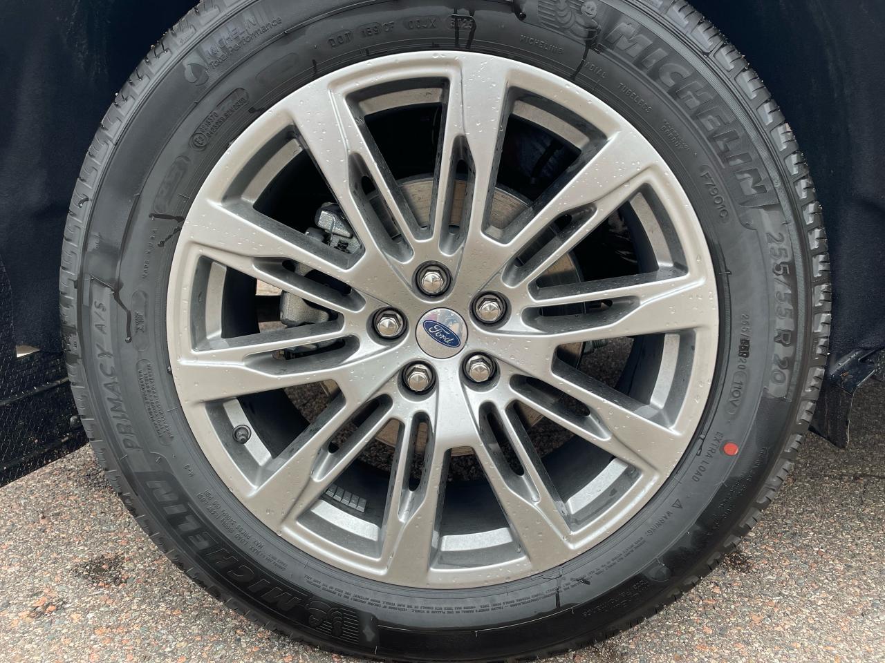 2025 Ford Explorer Active Photo5